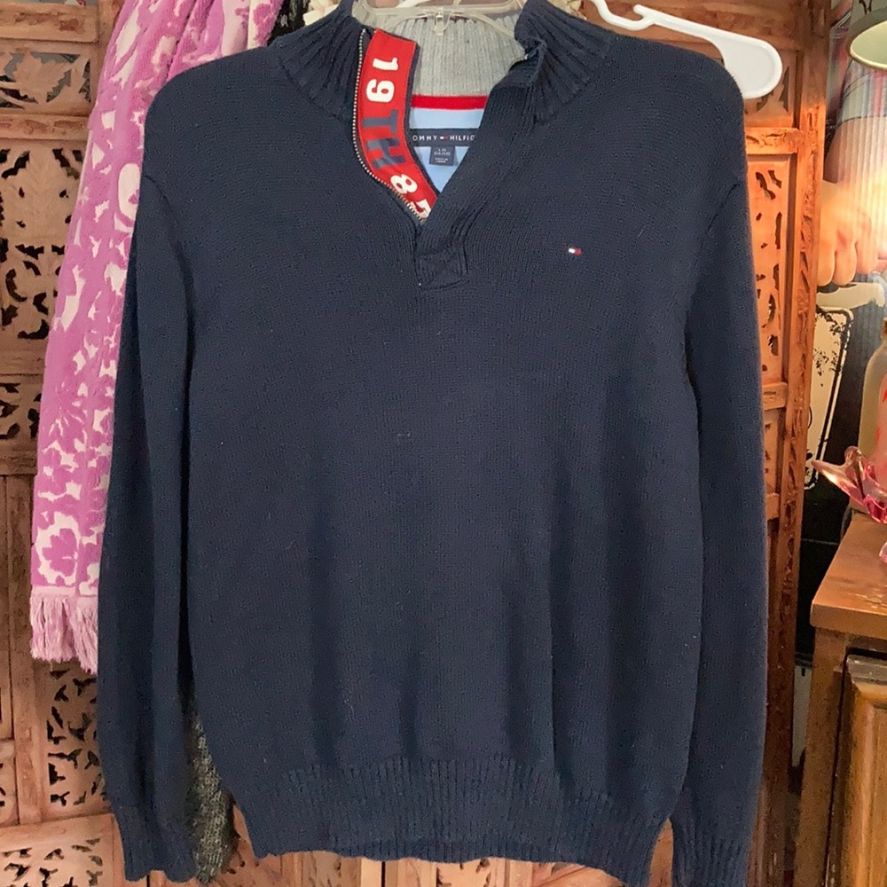 Boys nwot Tommy Hilfiger sweater 16/18